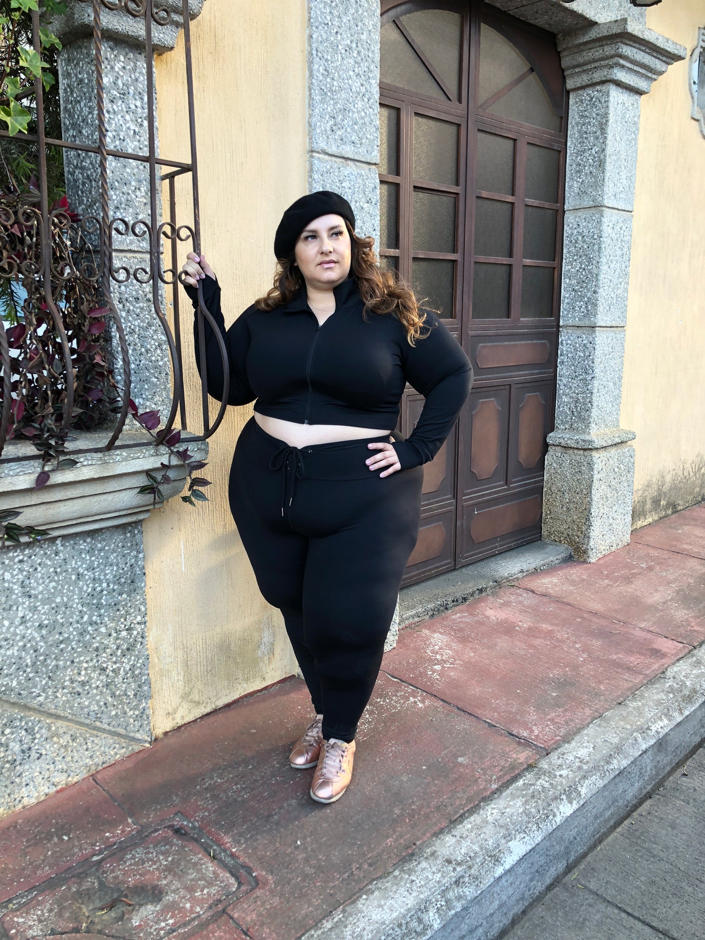 THE BODY KNOCKOUT LEGGINGS